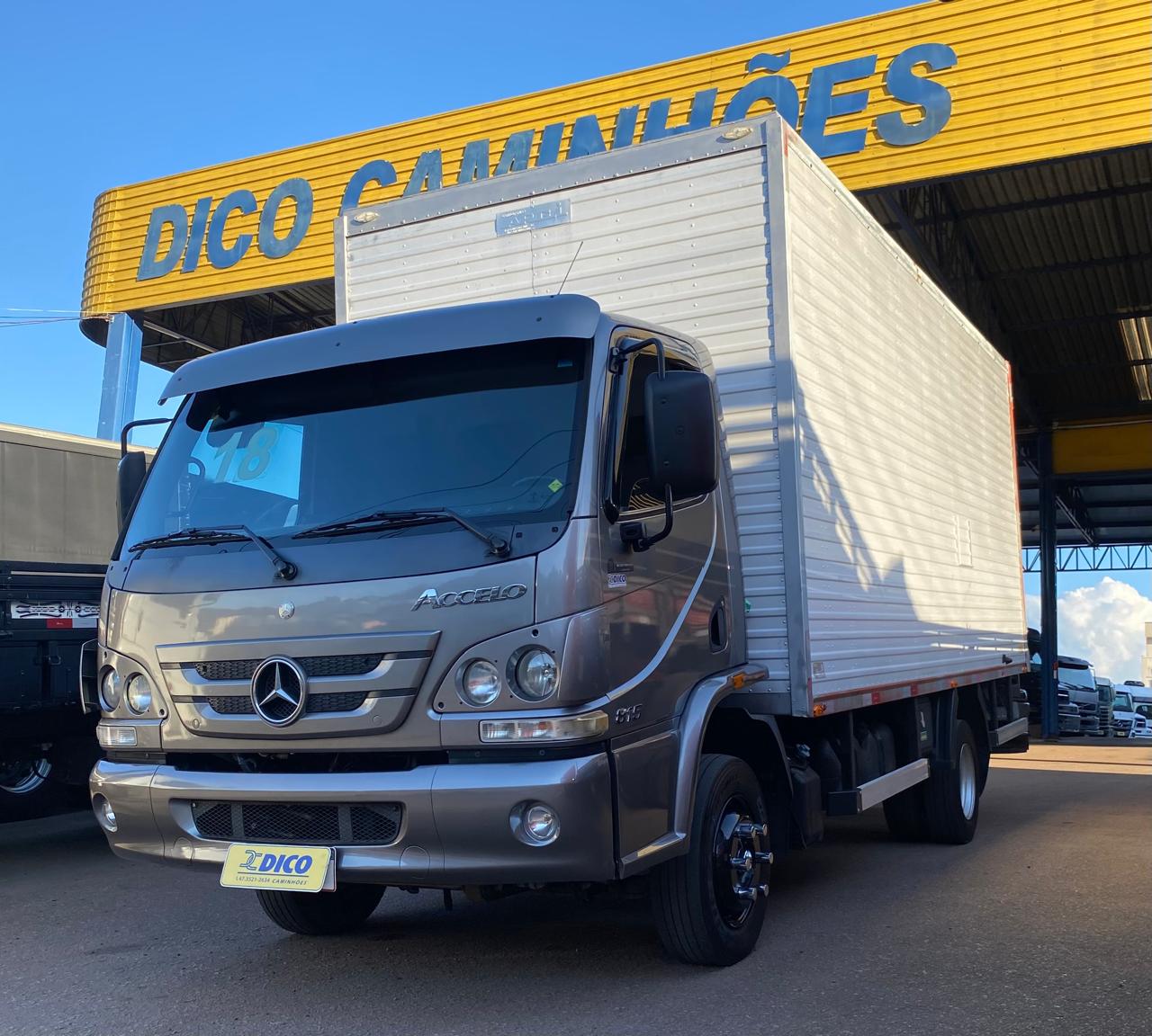 M.Benz Accelo 815 2018