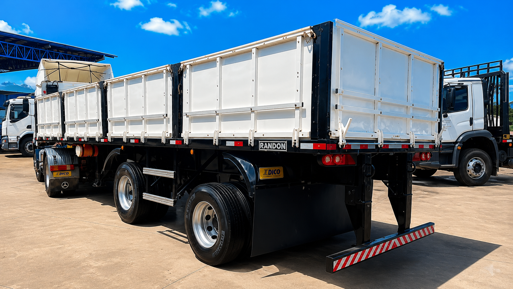 Carreta SR/ Randon 10,2m  2 Eixos 2013
