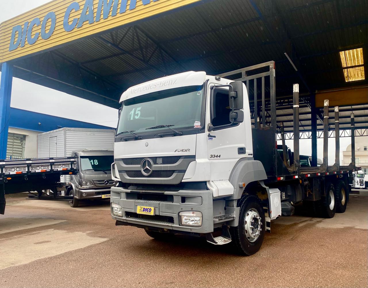 MB Axor 3344 6x4 Transtora 2015